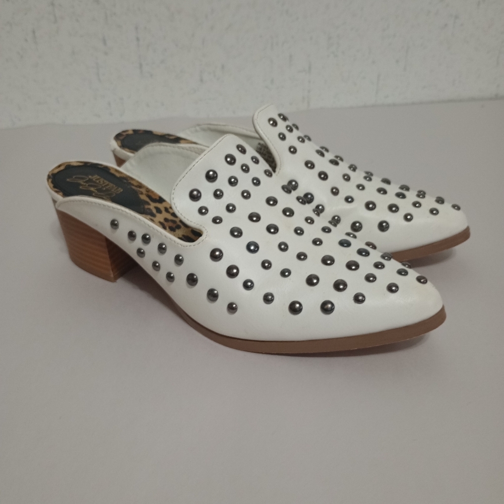 Women’s Size US 7 JustFab Studded White Mules With Block Heel Preppy Rodeo Chic